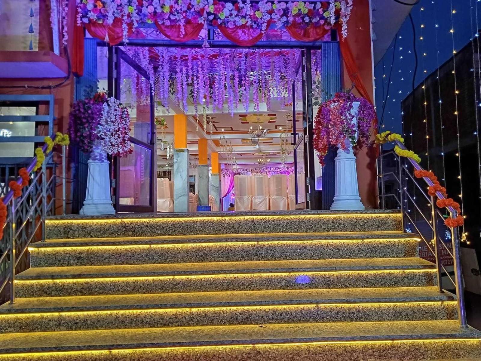 Oyo Hotel Radhe Krishna Marriage Hall 러크나우 외부 사진