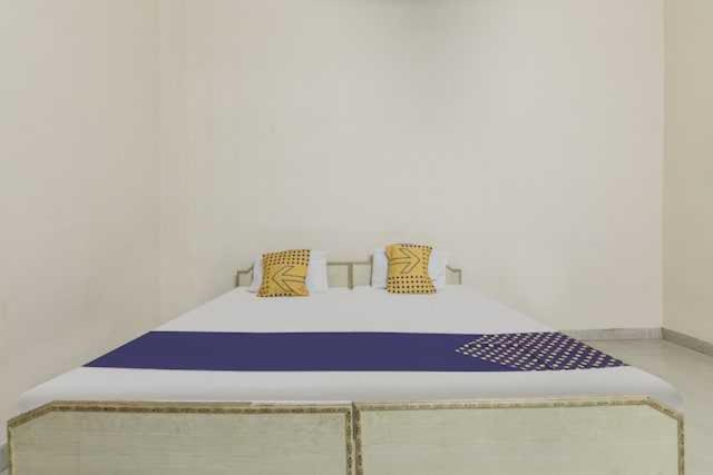 Oyo Hotel Radhe Krishna Marriage Hall 러크나우 외부 사진